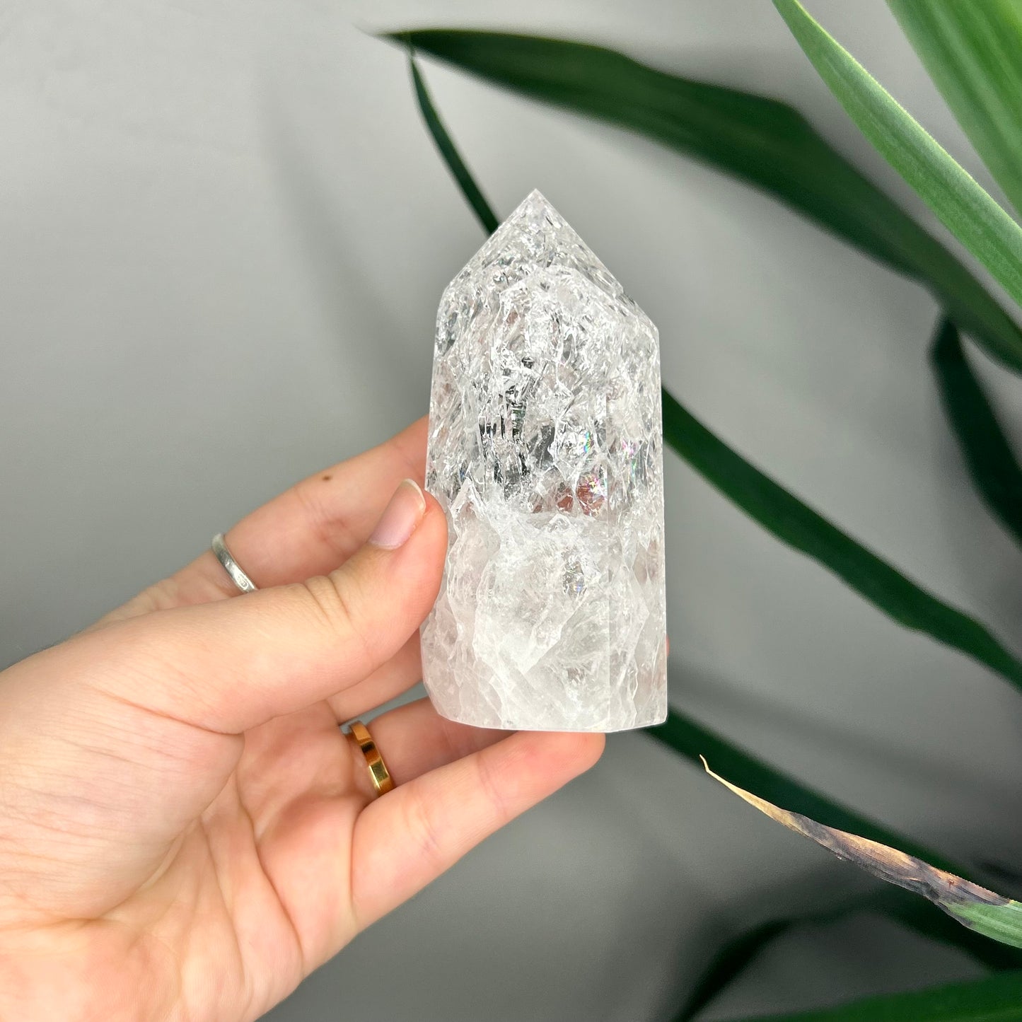 Crackle Quartz Tower