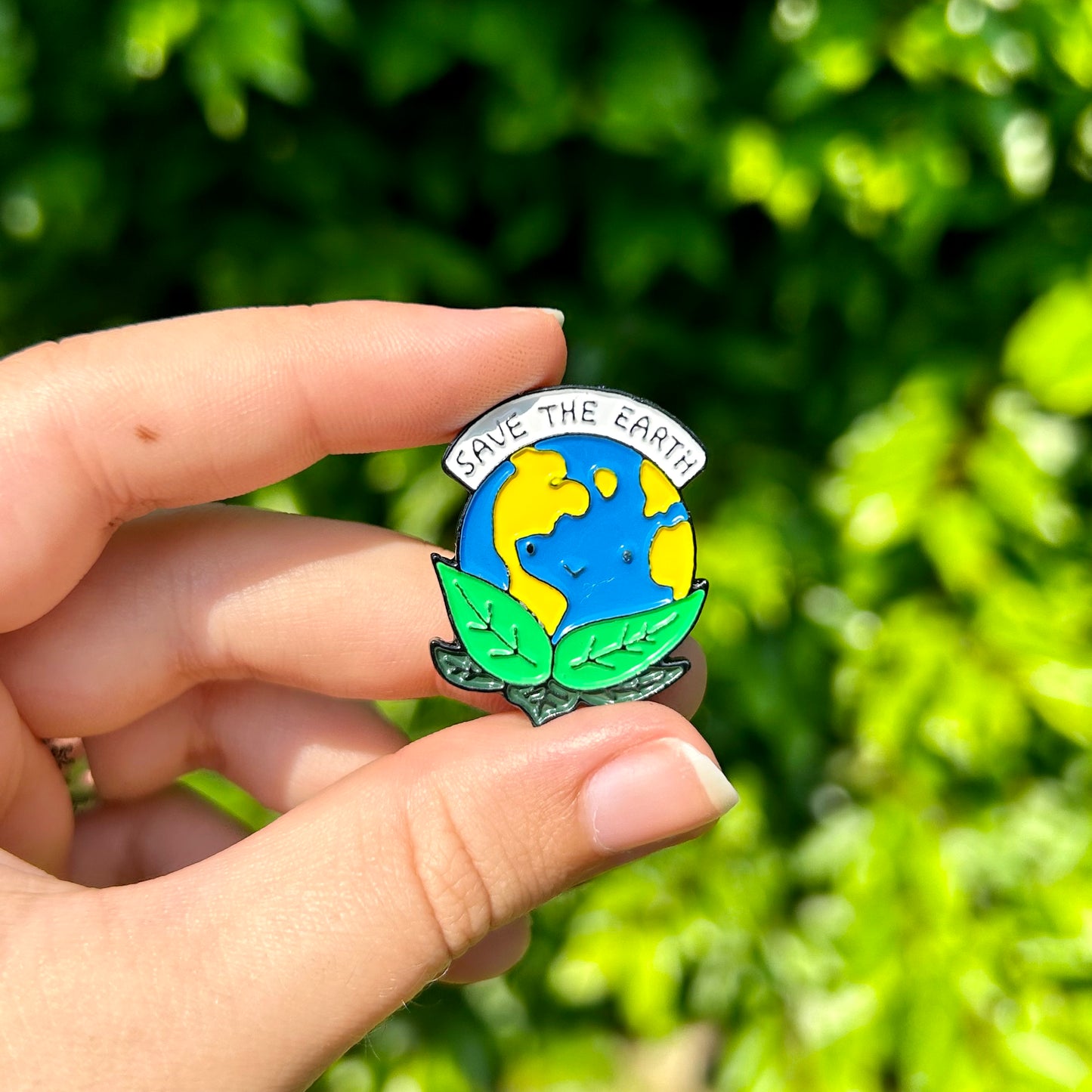 Earth Pin