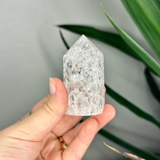 Crackle Quartz Tower